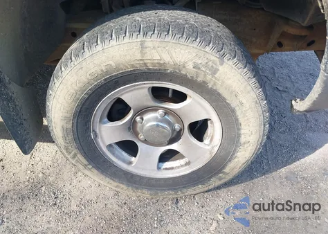 2002 Ford F-150 Lariat/Xl/Xlt z USA, uszkodzony, nr VIN 1FTRX18L12NA84844